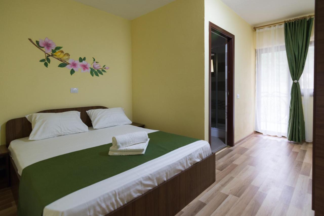 Vila Poienita Caciulata Calimanesti Ngoại thất bức ảnh