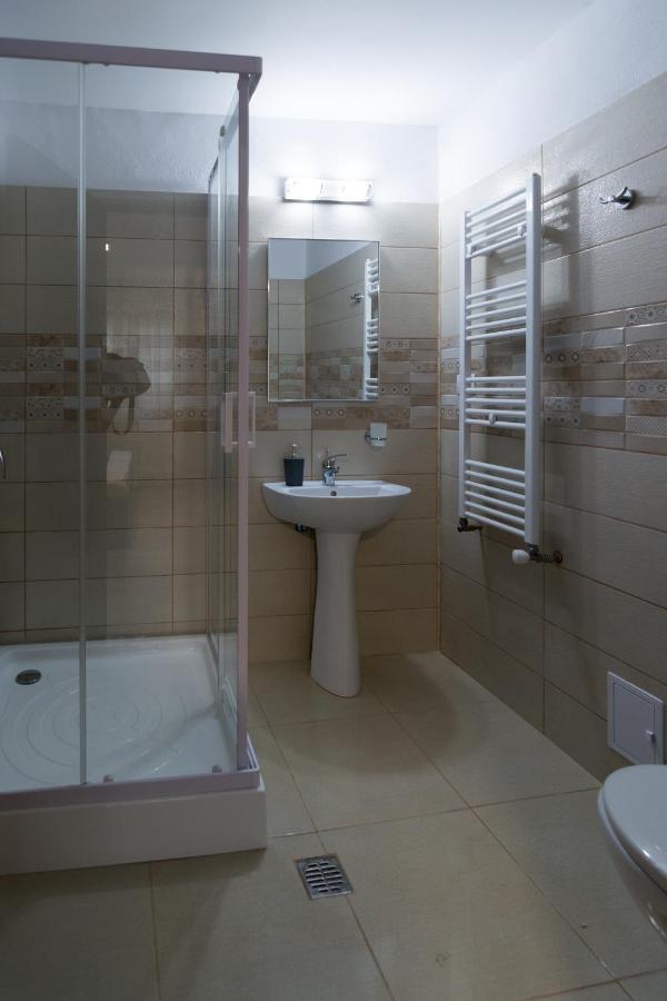 Vila Poienita Caciulata Calimanesti Phòng bức ảnh
